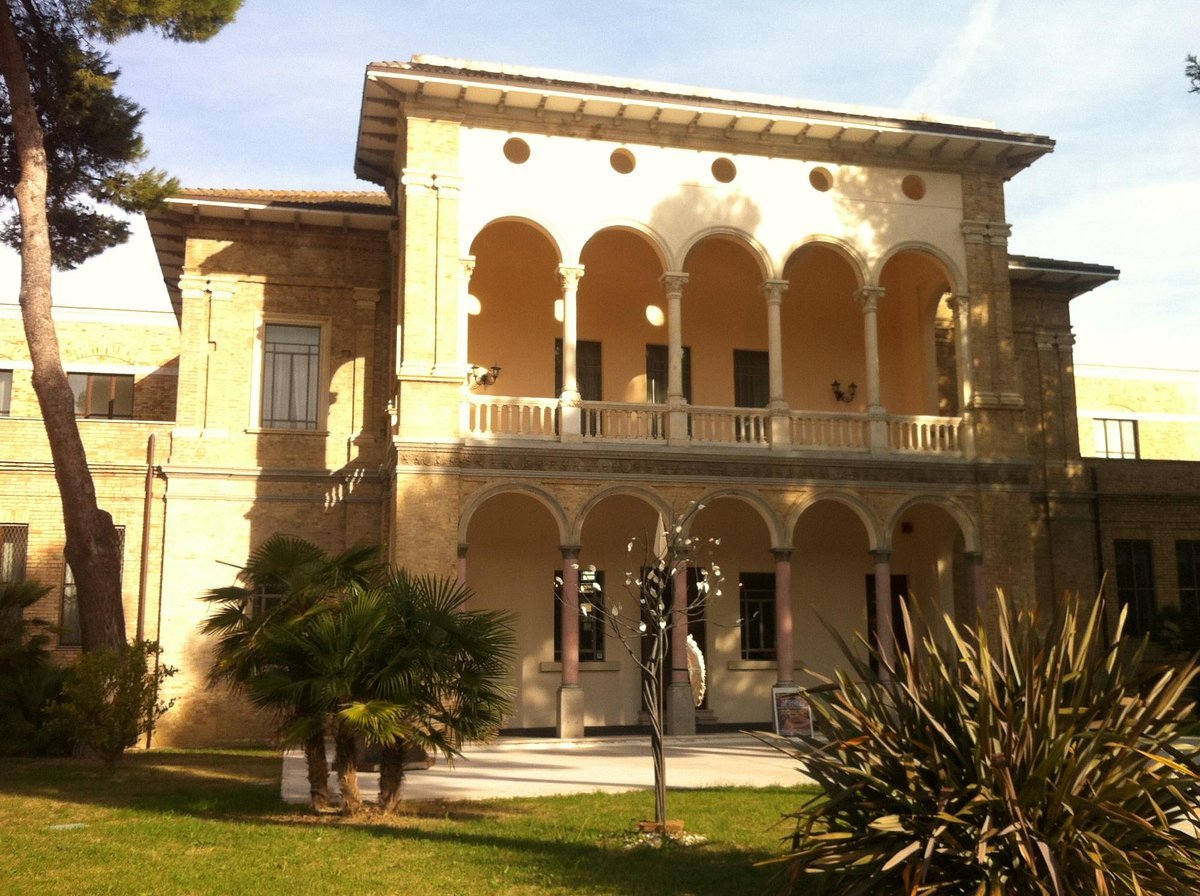 🏛️ 아우룸 - 아이디어 공장 (아우룸 라 파브리카 델레 이데에)